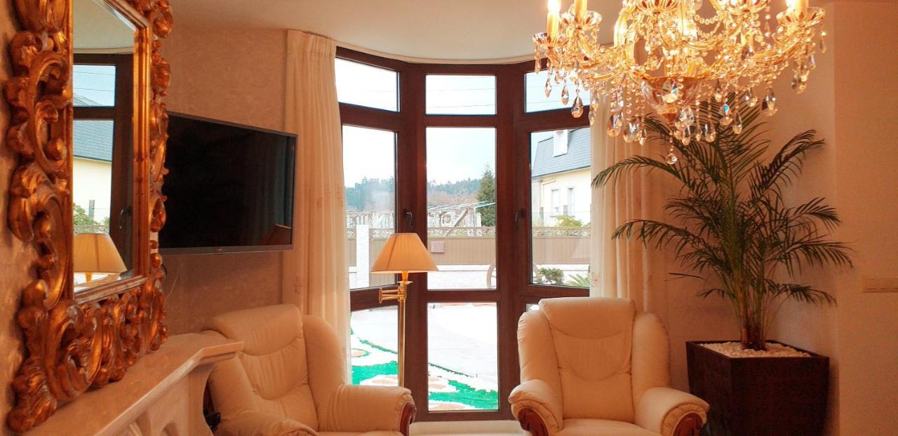 Villa Casa Victoria Garden Con Jacuzzi Y Piscina Caldas De Reis Exterior foto