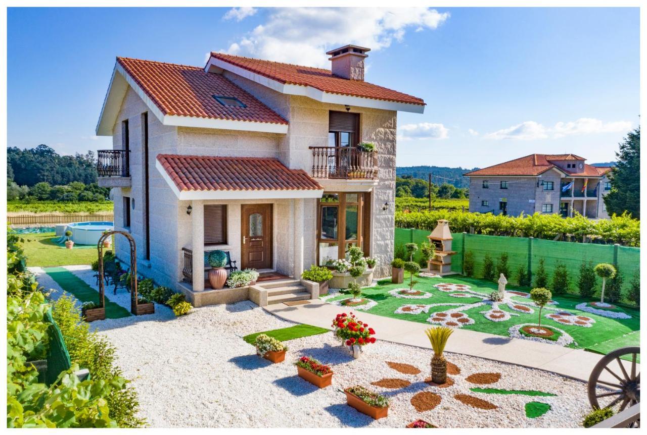 Villa Casa Victoria Garden Con Jacuzzi Y Piscina Caldas De Reis Exterior foto