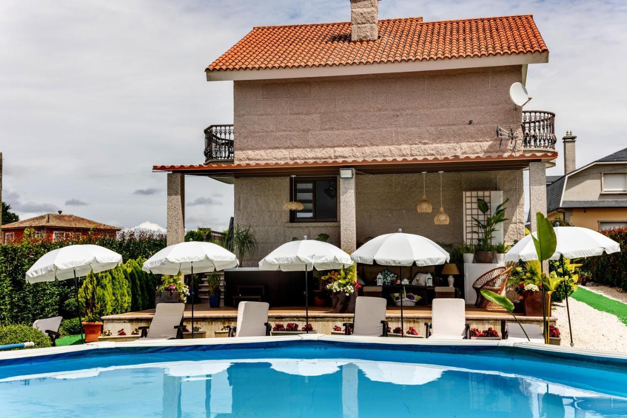 Villa Casa Victoria Garden Con Jacuzzi Y Piscina Caldas De Reis Exterior foto